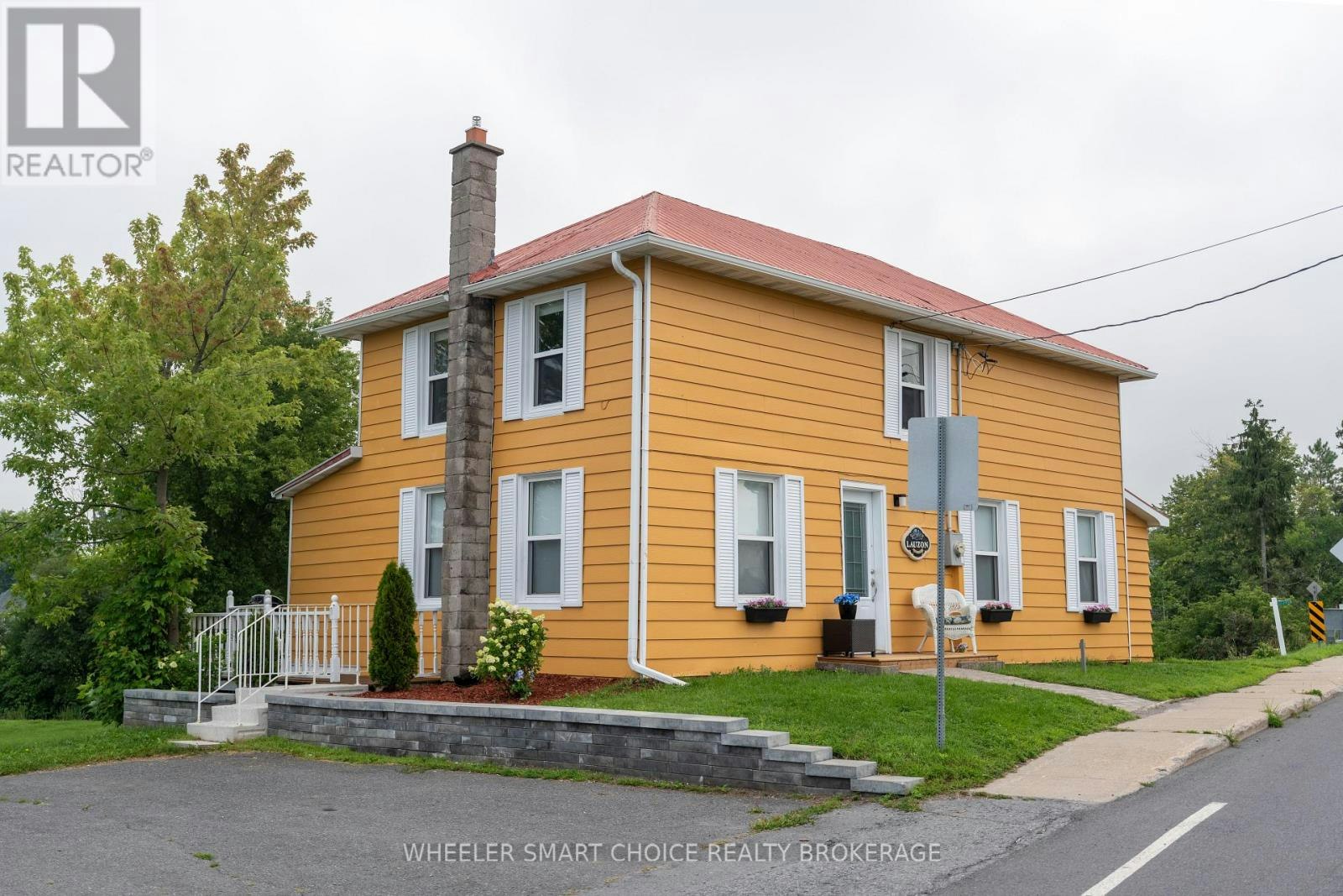 17295 18 County Rd Road, South Stormont, ON, K0C 2A0