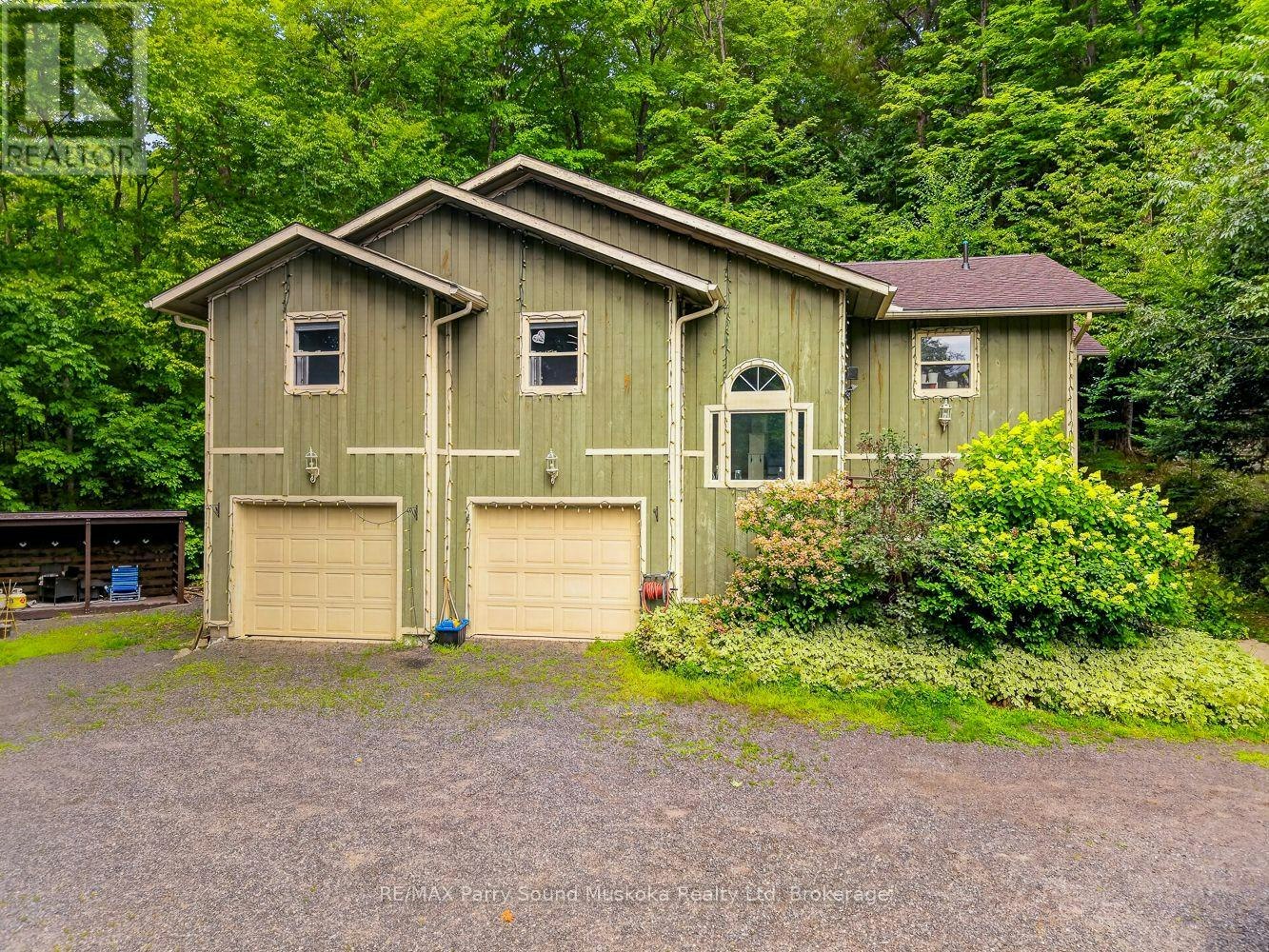 8 Mountain Basin Drive, McDougall, ON, P2A 2W9
