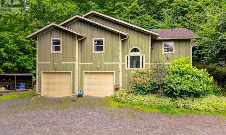 8 Mountain Basin Drive