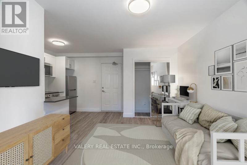 B5-608 Church Street, Toronto, ON, M4Y 2E7 - 4