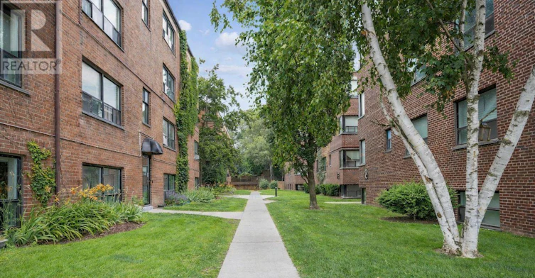 C1-3015 Queen Street E, Toronto, ON - 9