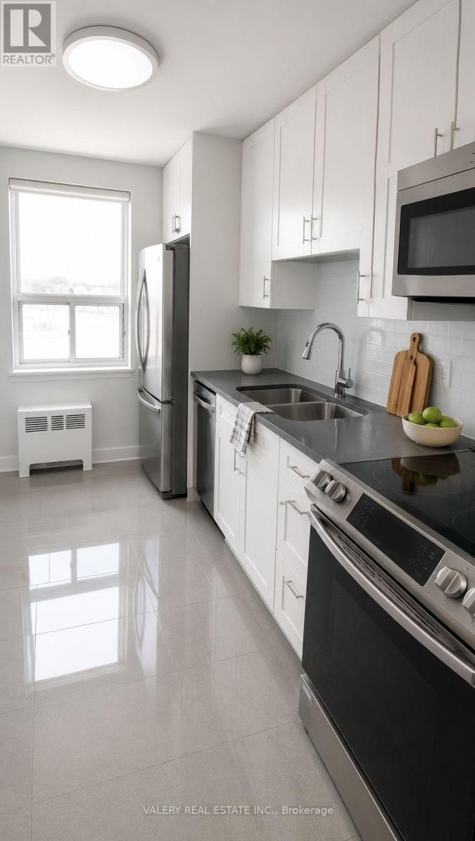 C1-3015 Queen Street E, Toronto, ON - 5