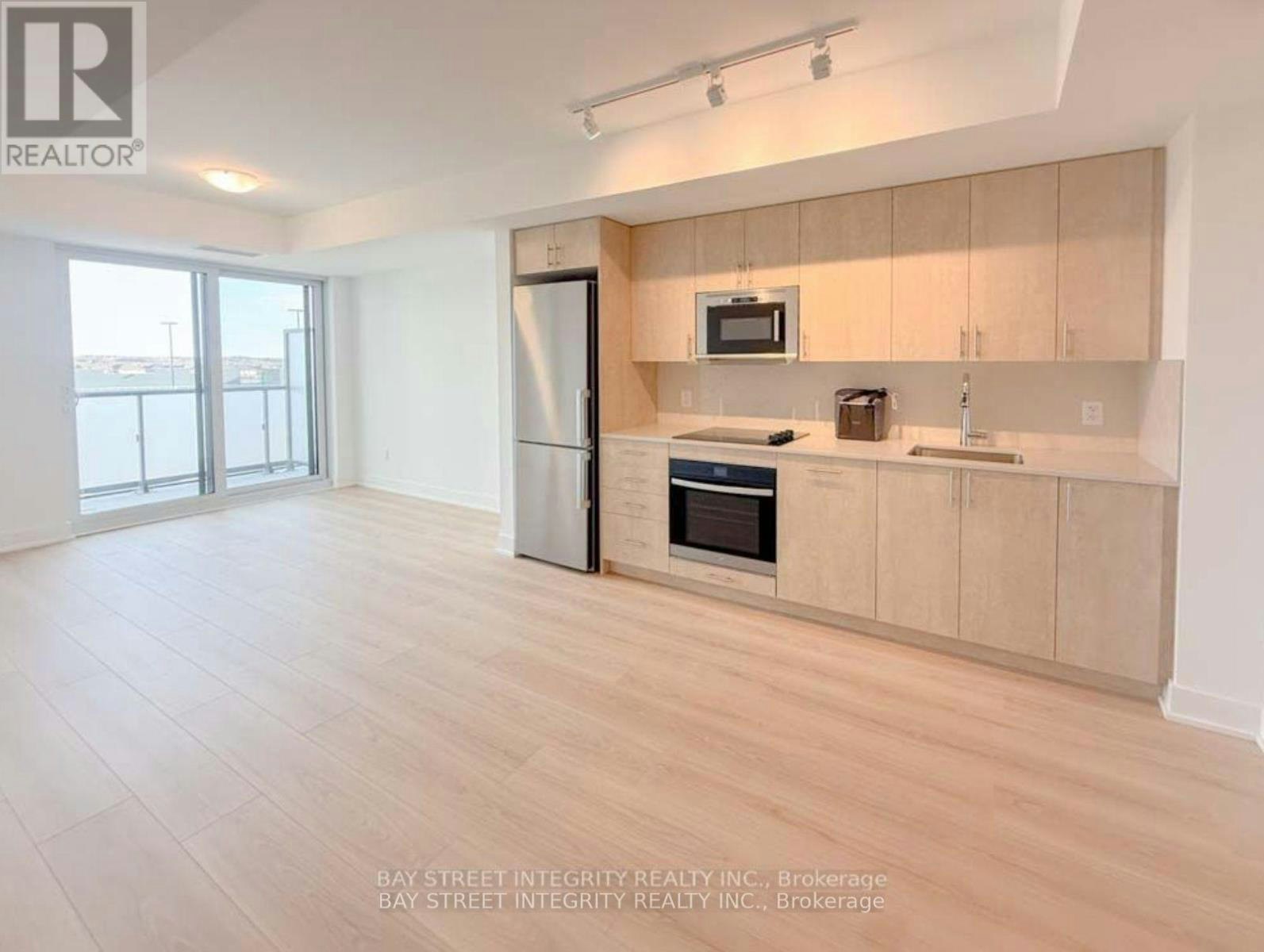 420-2545 Simcoe Street N, Oshawa, ON, L1L 0W3 - 2