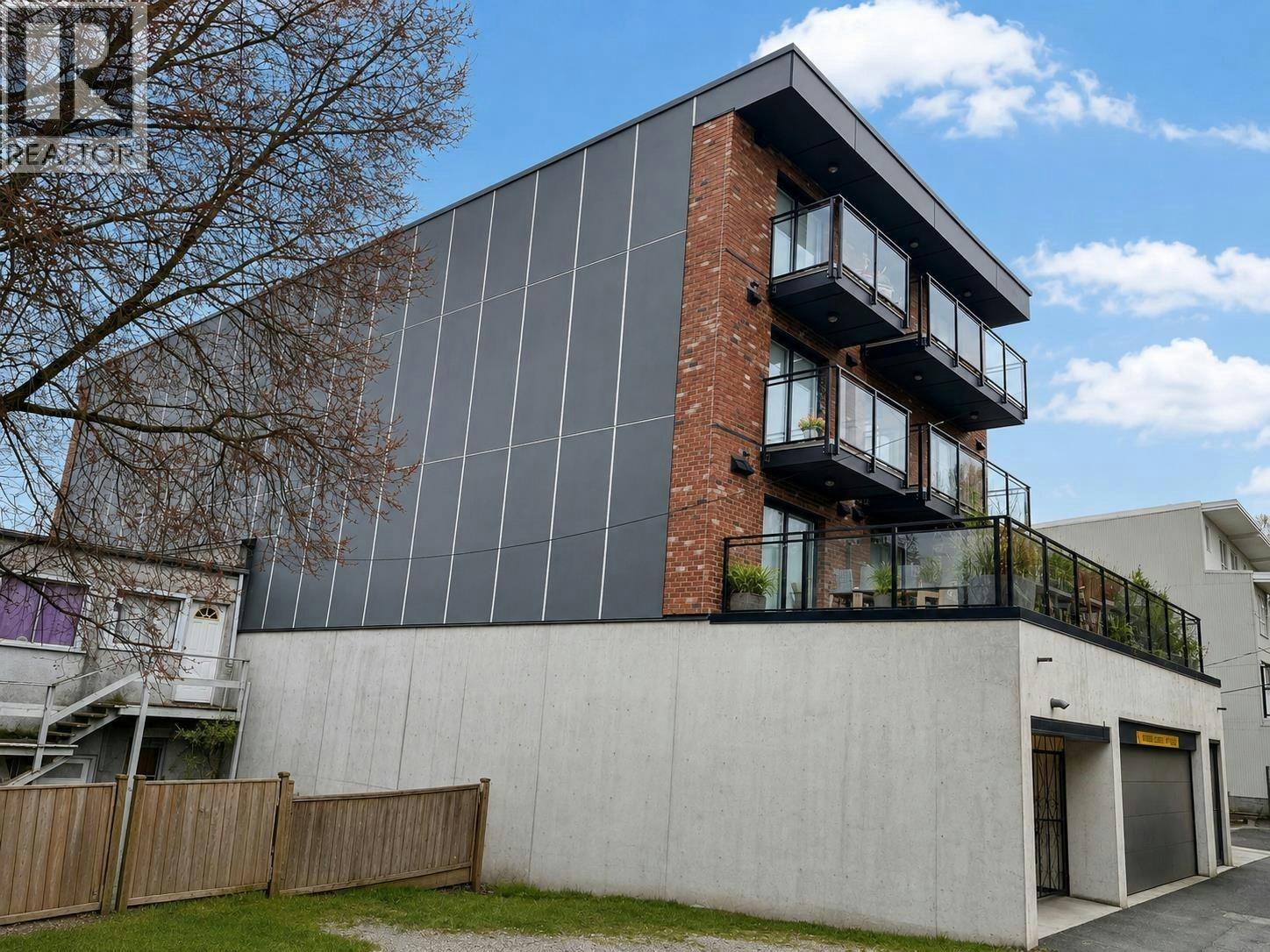 928 Commercial Drive, Vancouver, BC, V5L 3W7 - 10