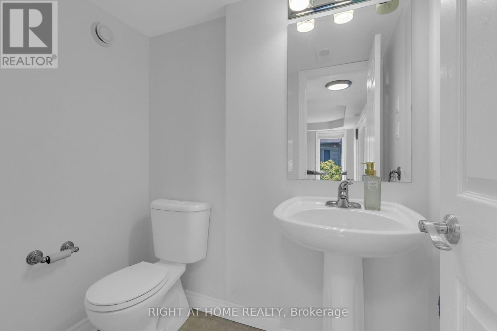 8-585 Stonefield Private, Ottawa, ON, K2G 4R4 - 16