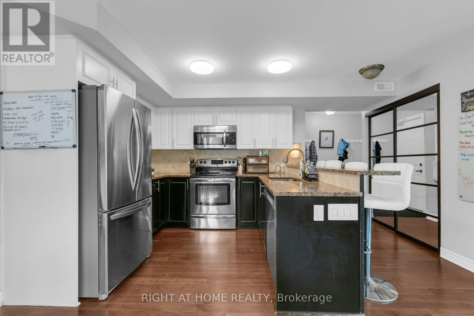 8-585 Stonefield Private, Ottawa, ON, K2G 4R4 - 11
