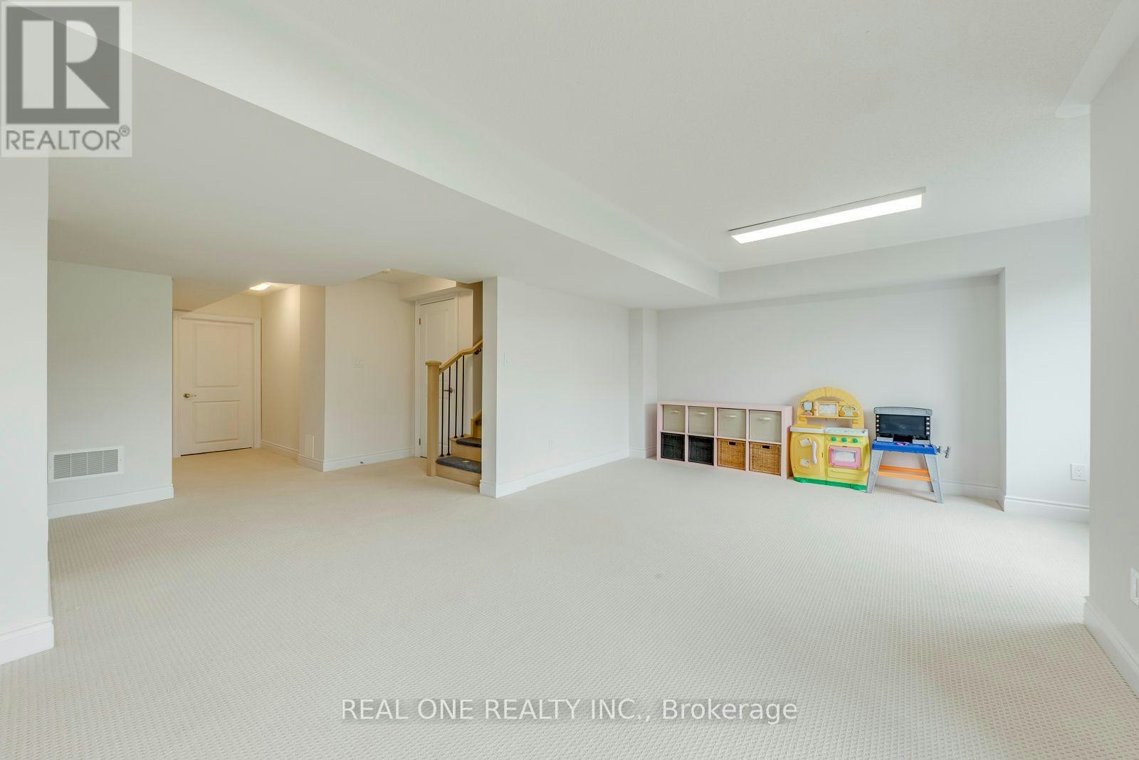 3069 Perkins Way, Oakville, ON, L6H 7Z4 - 45
