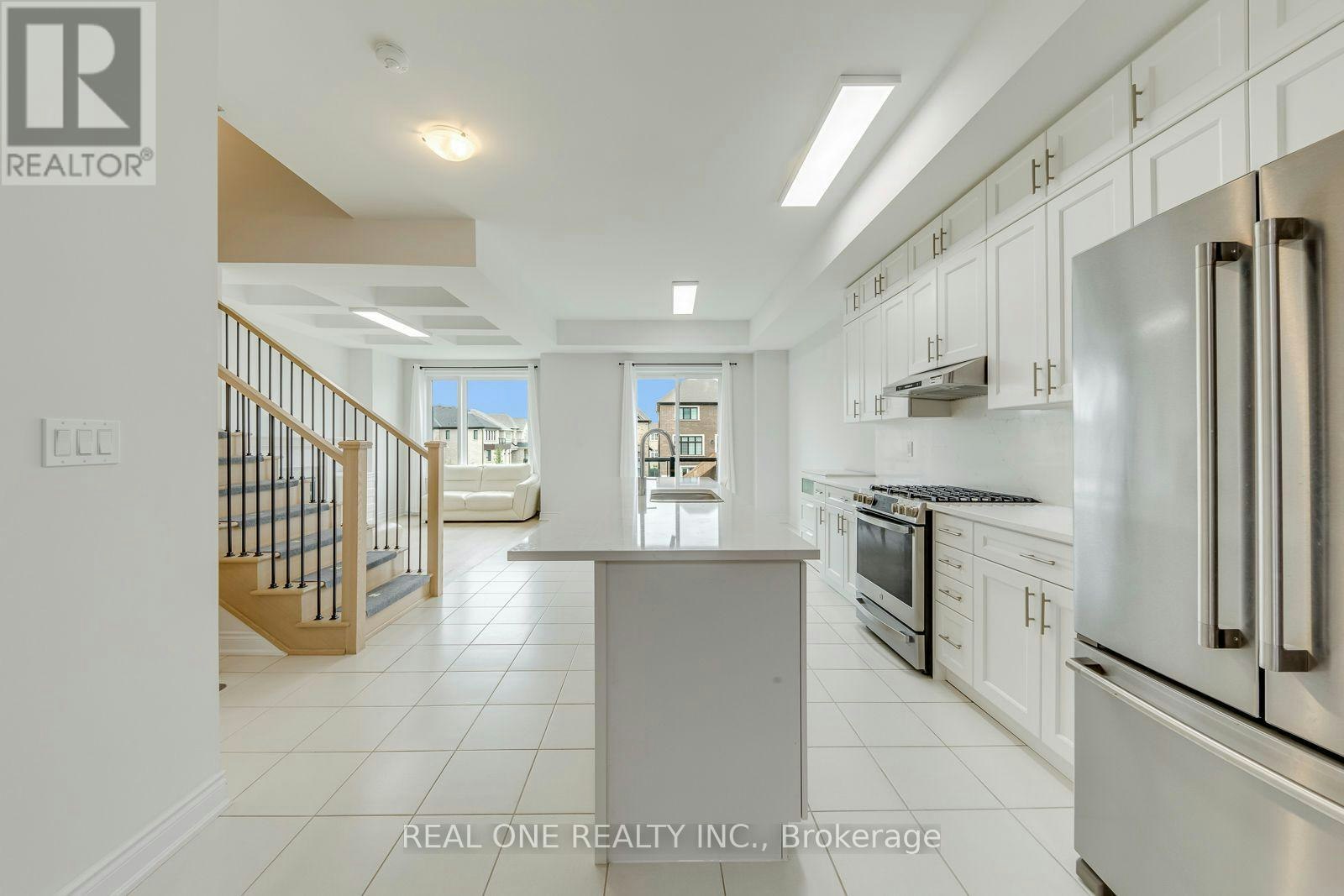 3069 Perkins Way, Oakville, ON, L6H 7Z4 - 6