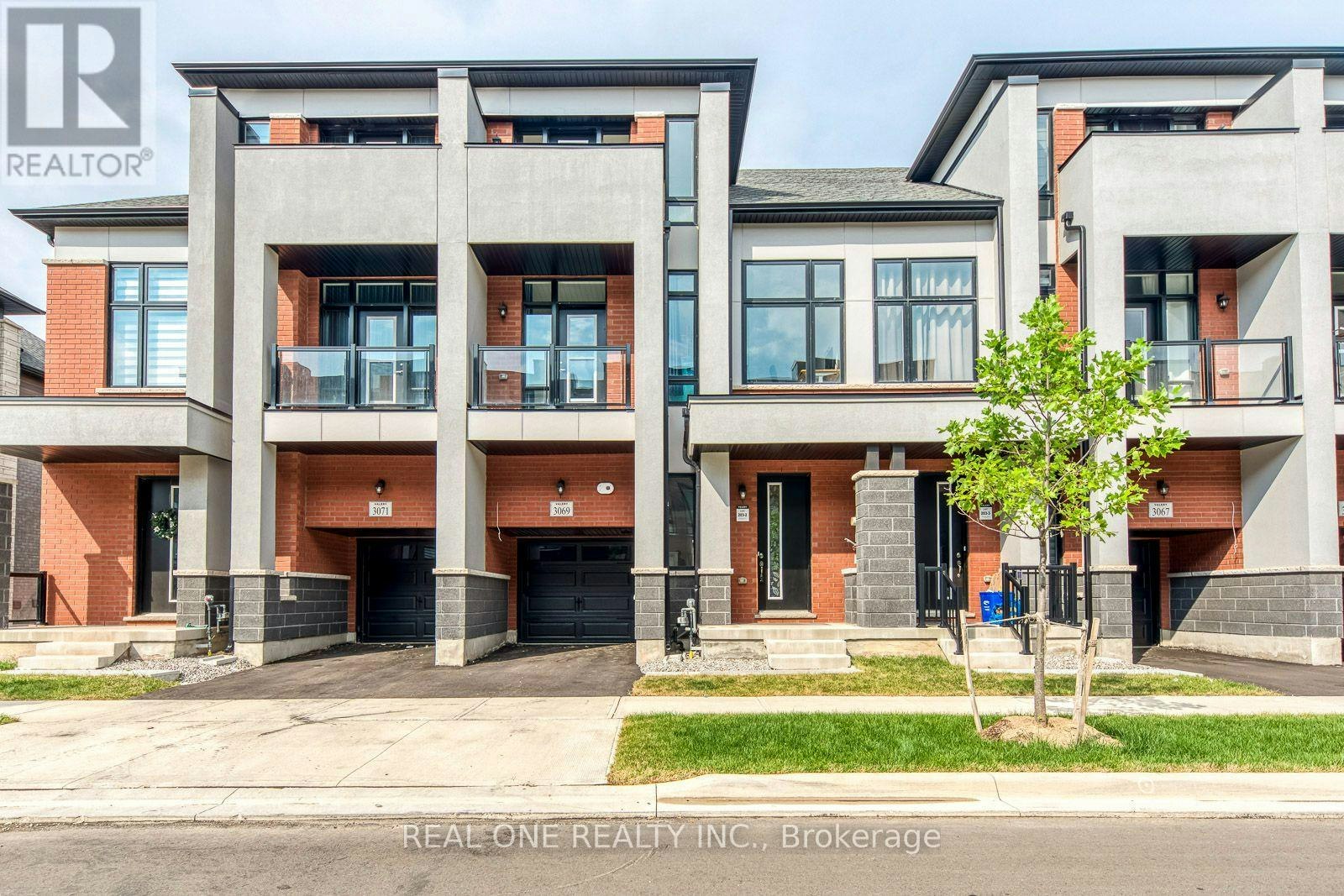 3069 Perkins Way, Oakville, ON, L6H 7Z4