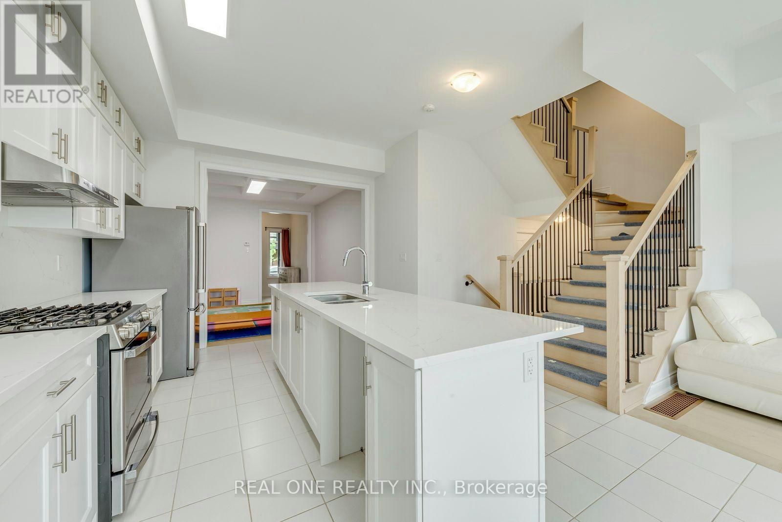 3069 Perkins Way, Oakville, ON, L6H 7Z4 - 11