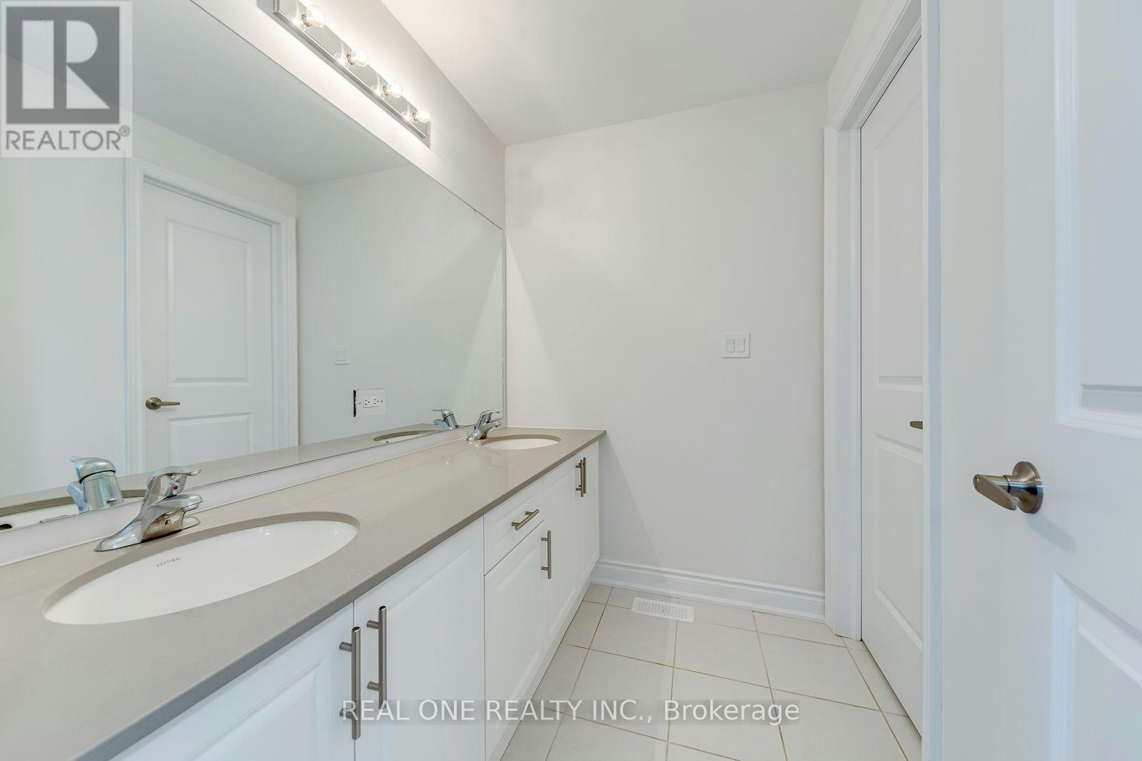 3069 Perkins Way, Oakville, ON, L6H 7Z4 - 39