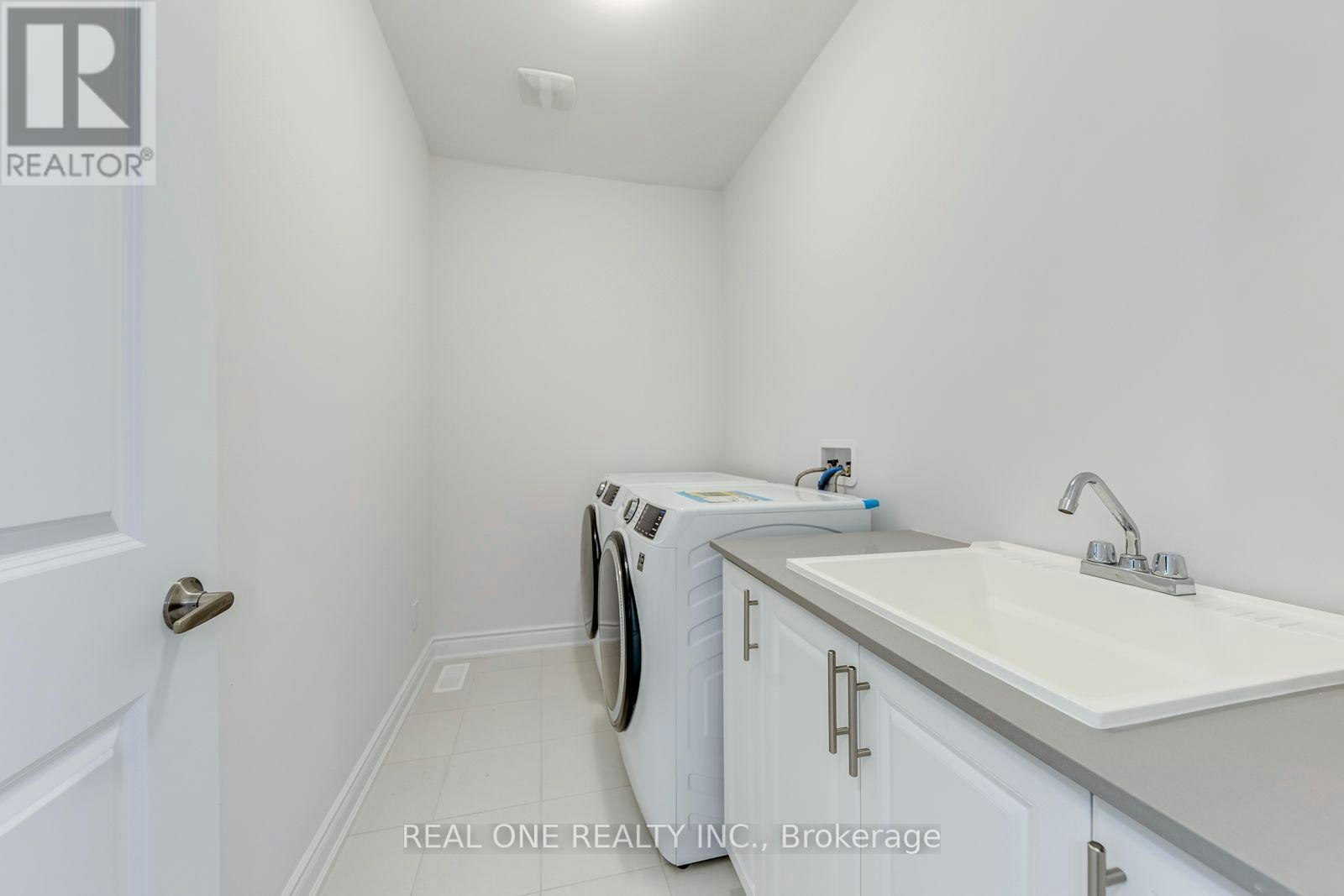 3069 Perkins Way, Oakville, ON, L6H 7Z4 - 41