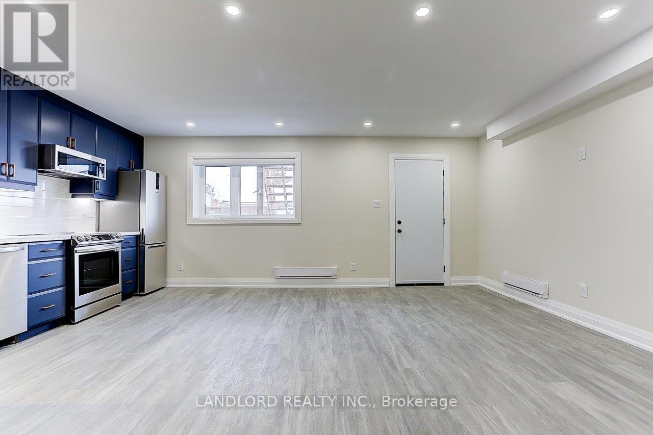LOWER-2071 Keele Street, Toronto, ON, M6M 3Y8 - 17