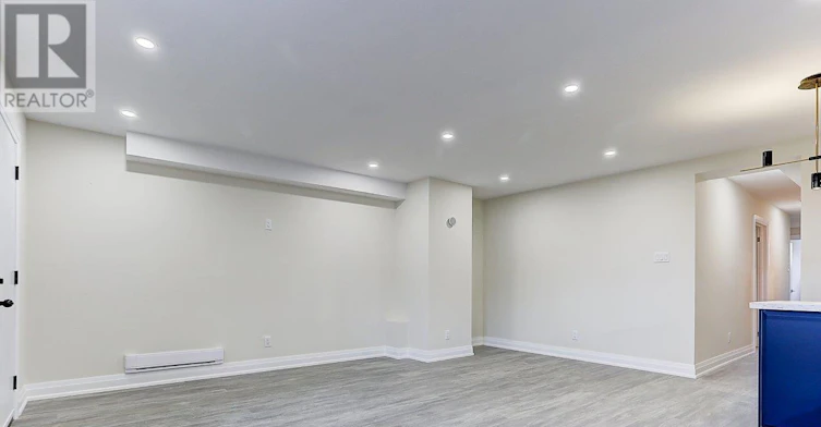 LOWER-2071 Keele Street, Toronto, ON, M6M 3Y8 - 16