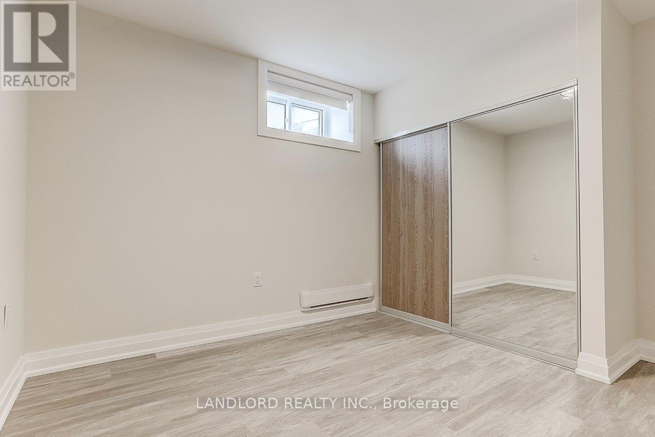 LOWER-2071 Keele Street, Toronto, ON, M6M 3Y8 - 24