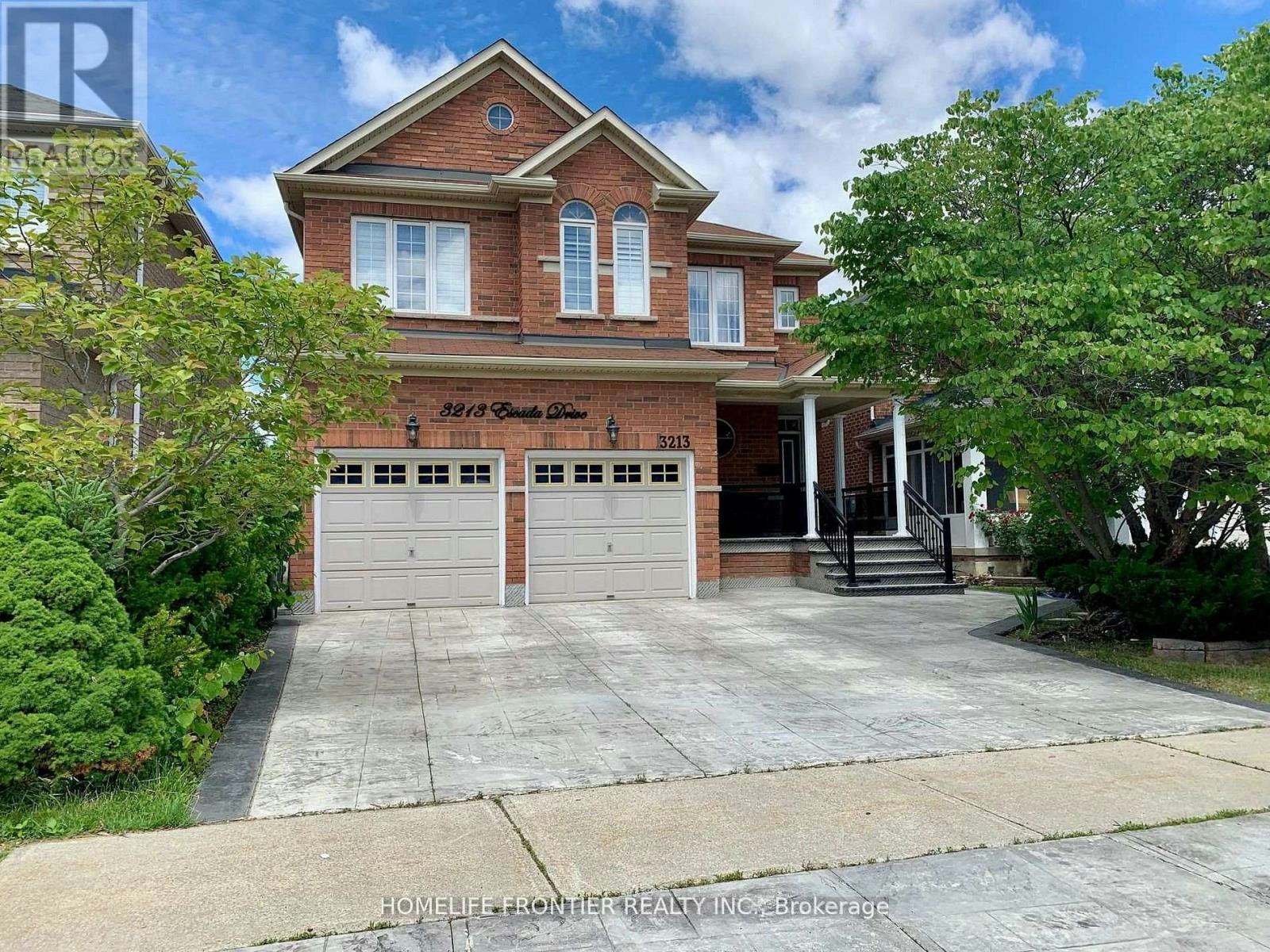 3213 Escada Drive, Mississauga, ON, L5M 7V6