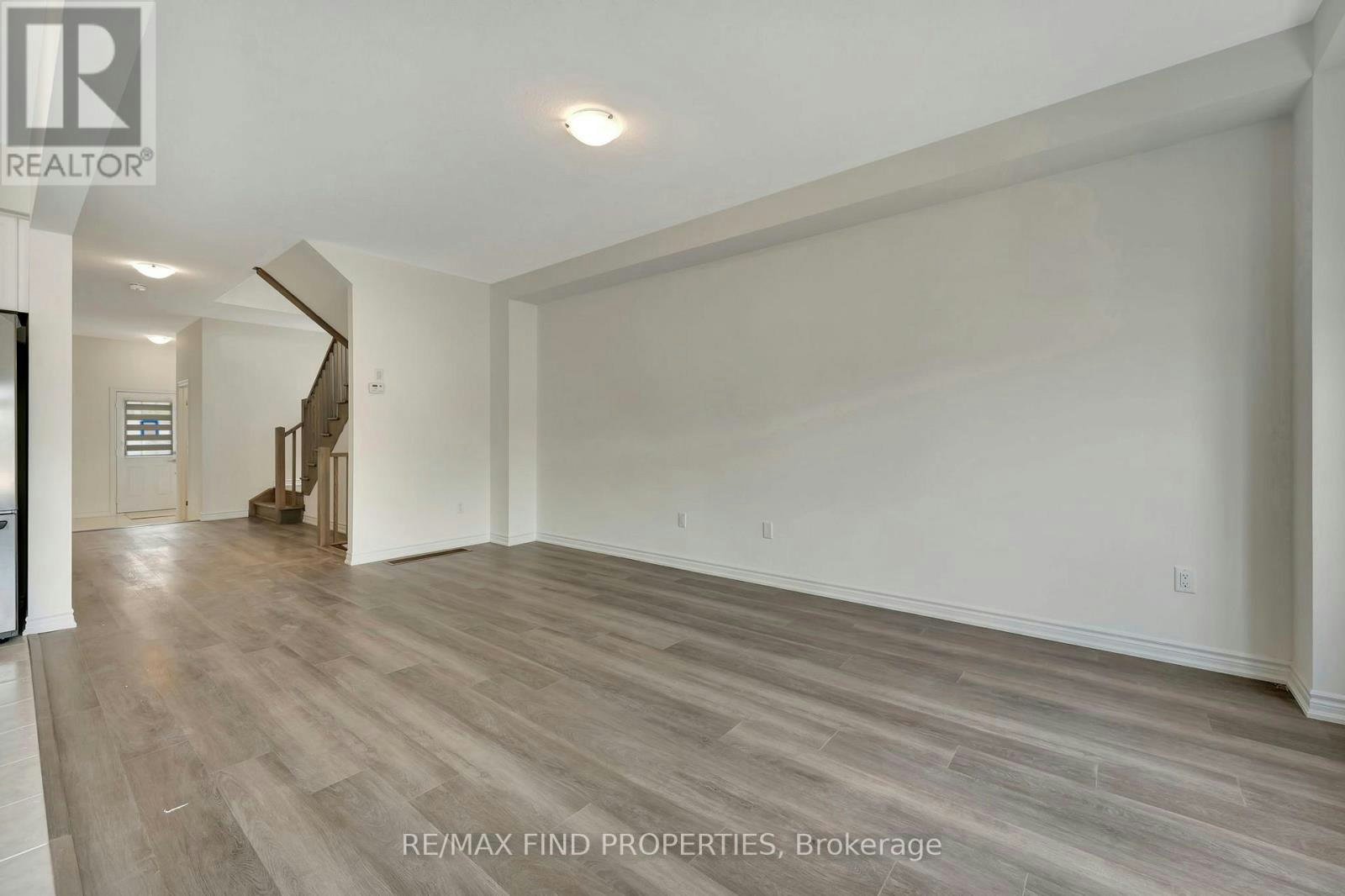 21 Dennis Avenue, Brantford, ON, N3V 0C1 - 7