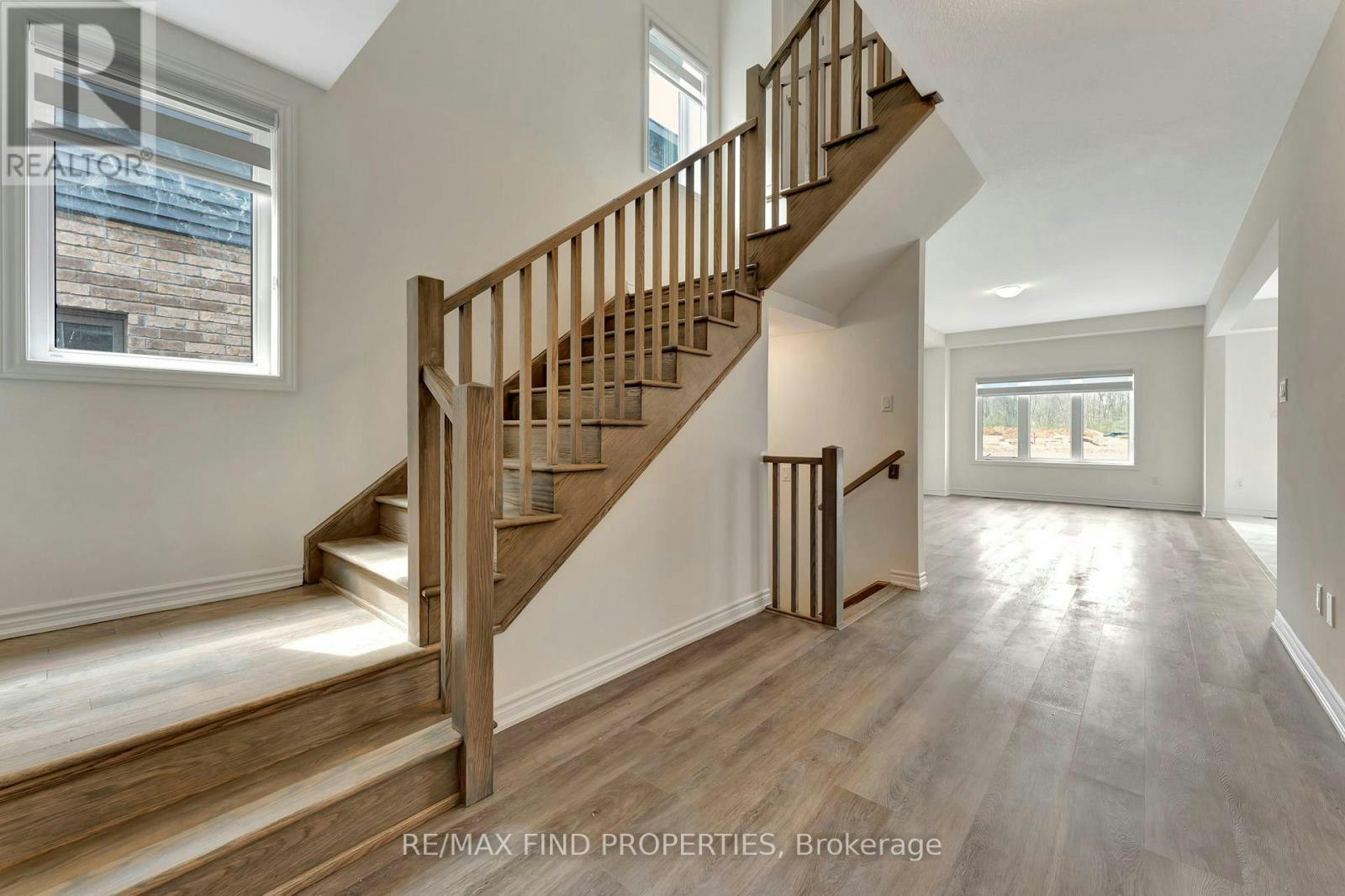 21 Dennis Avenue, Brantford, ON, N3V 0C1 - 4