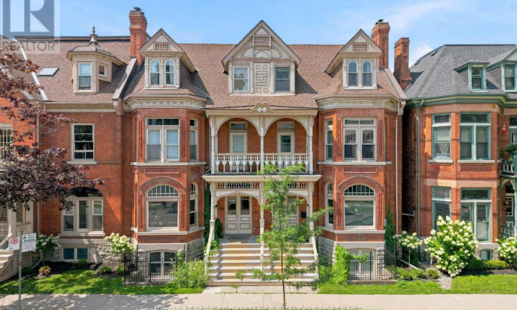1-250 King Street E
