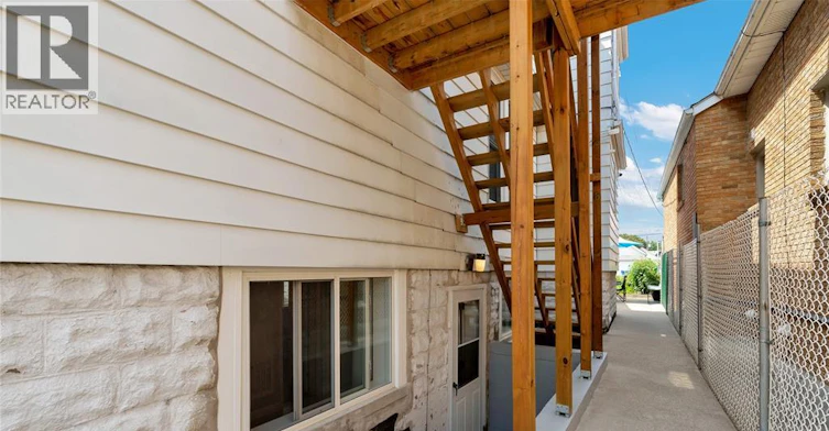BASEMENT-881 Parent Avenue, Windsor, ON, N9A 2C9 - 2