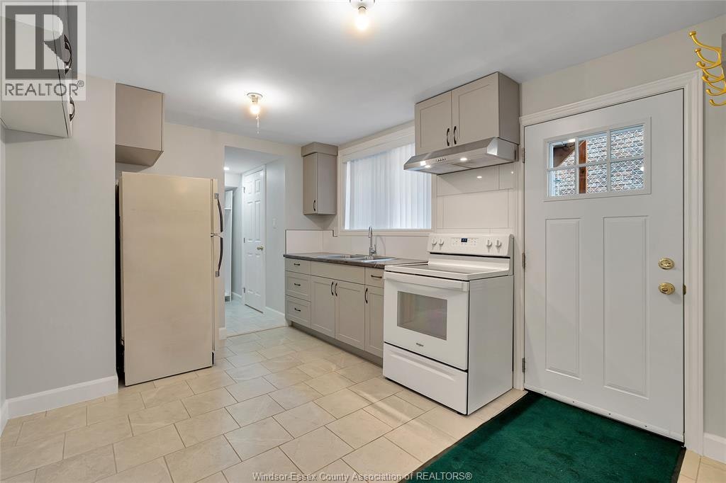 BASEMENT-881 Parent Avenue, Windsor, ON, N9A 2C9 - 3