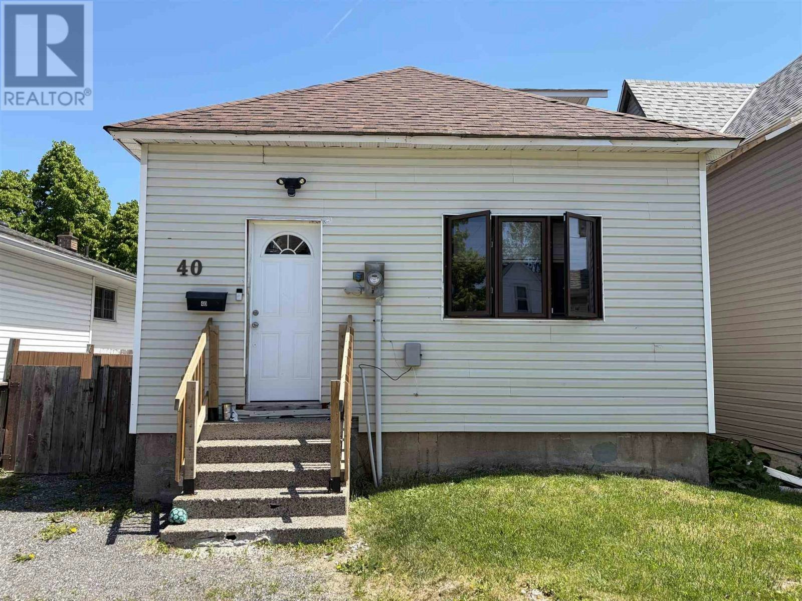 40 Algoma Avenue, Sault Ste. Marie, ON, P6B 2P7