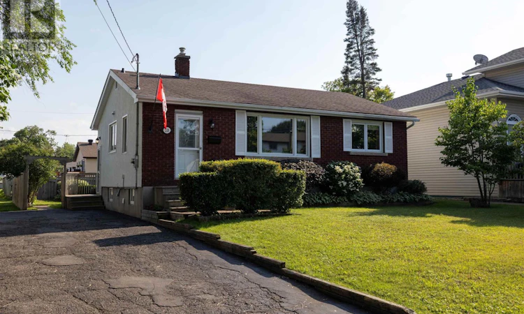 53 Melvin Avenue