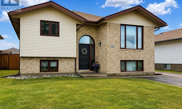 312 Caribou Crescent