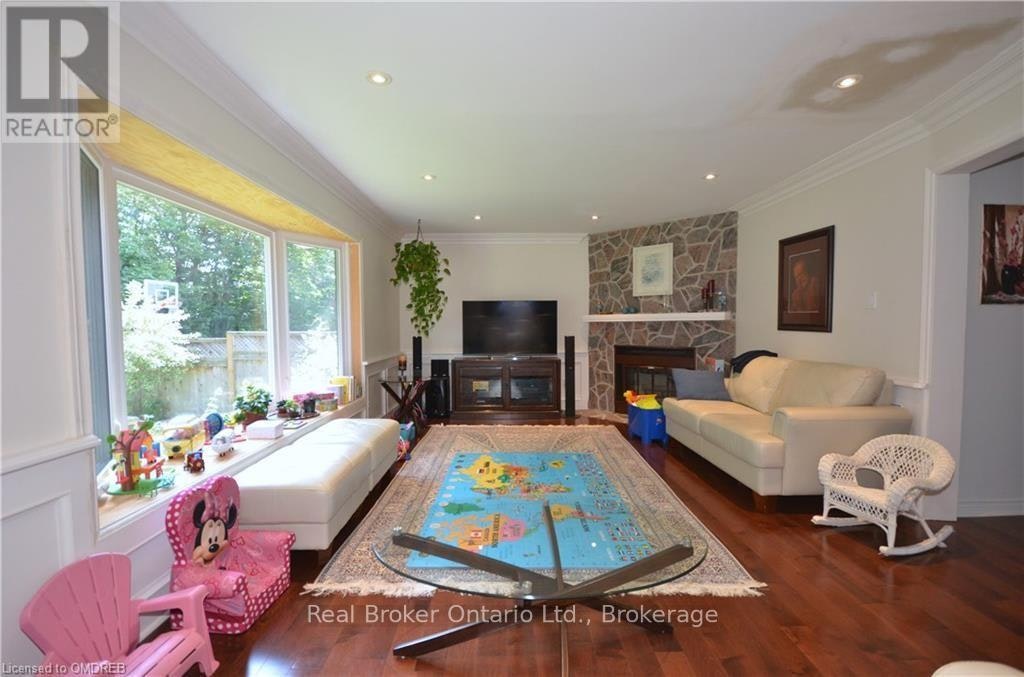 1609 Pilgrims Way, Oakville, ON, L6M 2H2 - 10