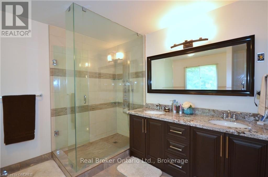 1609 Pilgrims Way, Oakville, ON, L6M 2H2 - 18