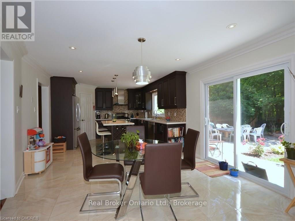 1609 Pilgrims Way, Oakville, ON, L6M 2H2 - 3