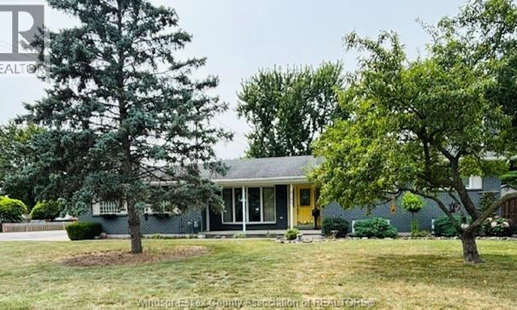 8285 Malden Road