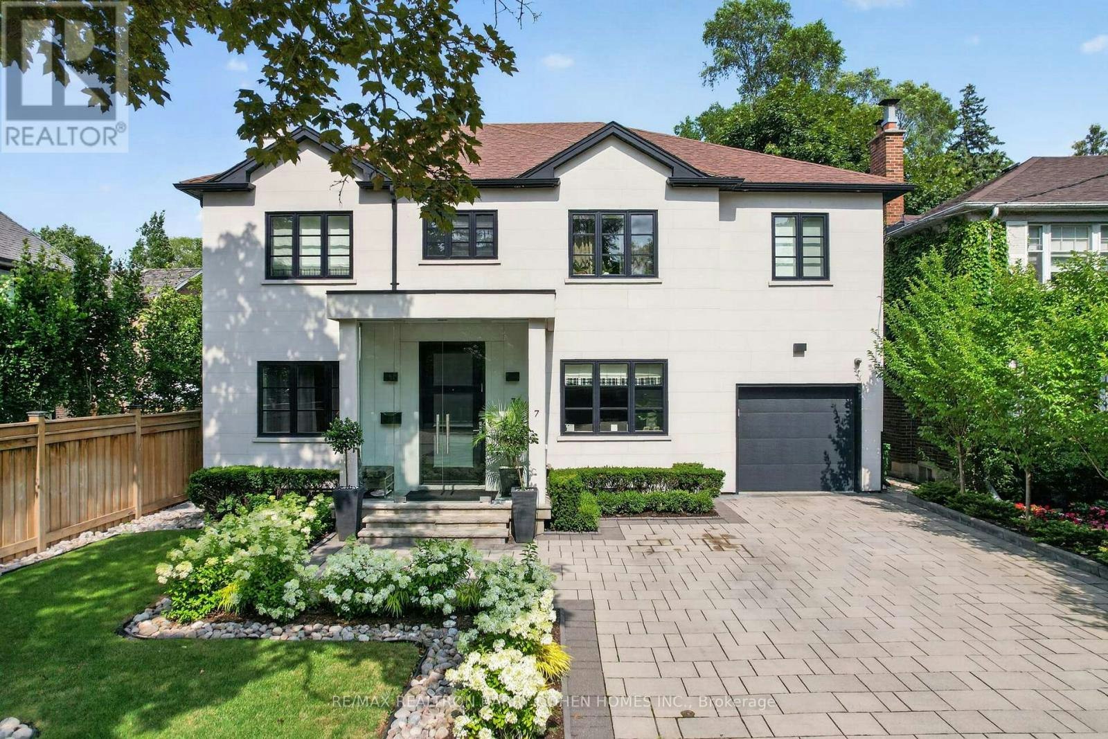 7 Glen Rush Boulevard, Toronto, ON, M5N 2T2