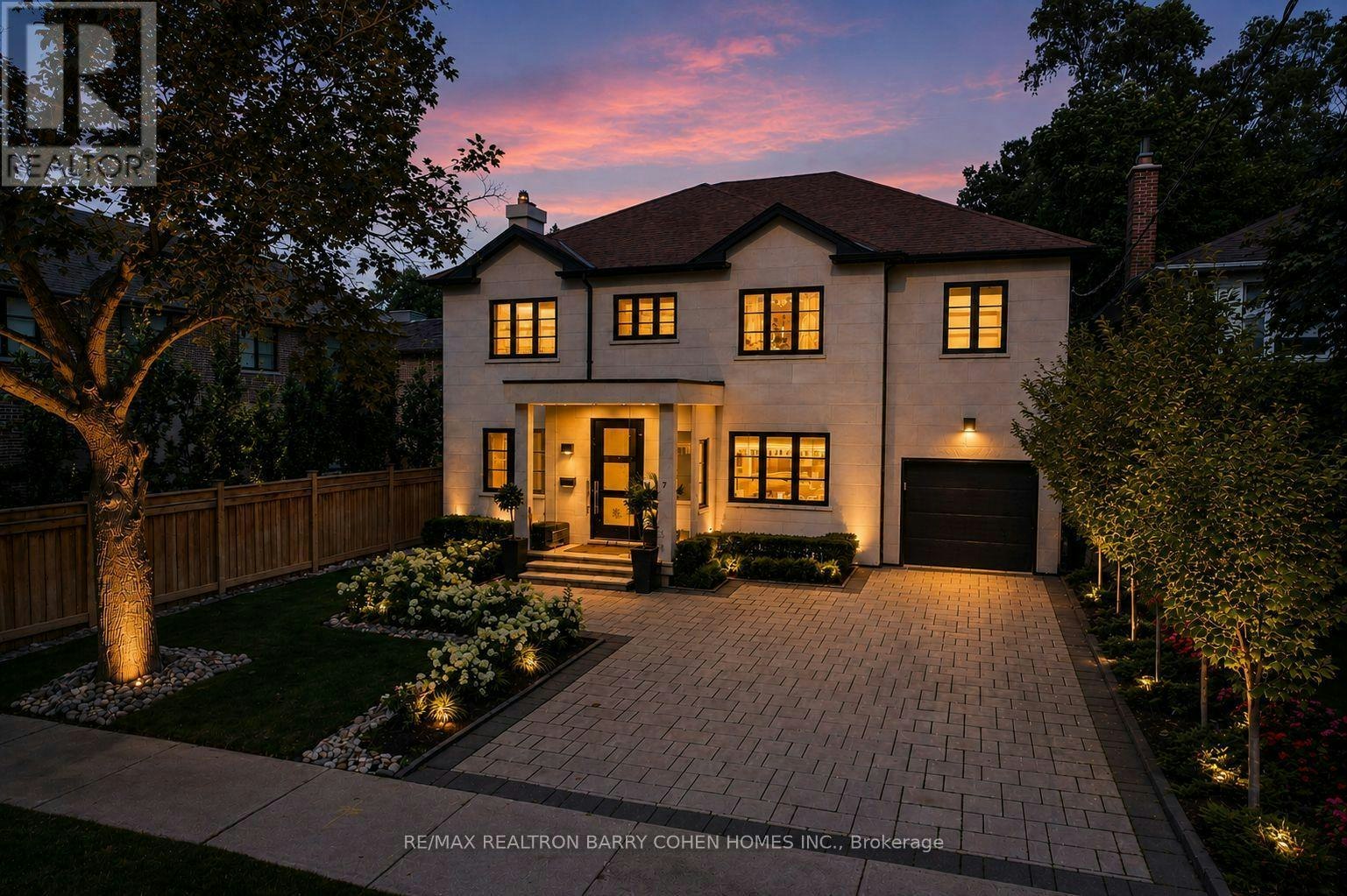 7 Glen Rush Boulevard, Toronto, ON, M5N 2T2