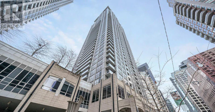 411-761 Bay Street, Toronto, ON, M5G 2R2