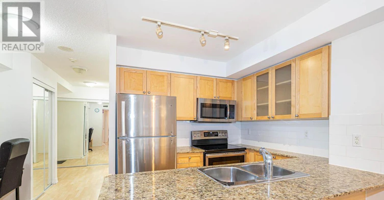 411-761 Bay Street, Toronto, ON, M5G 2R2 - 9