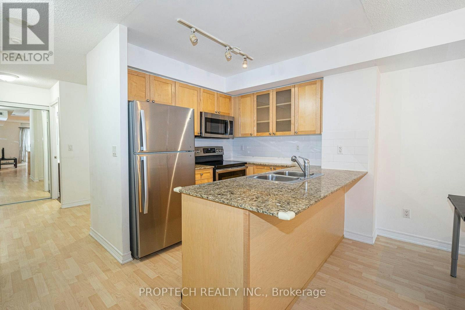 411-761 Bay Street, Toronto, ON, M5G 2R2 - 8