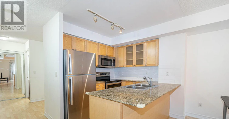 411-761 Bay Street, Toronto, ON, M5G 2R2 - 8