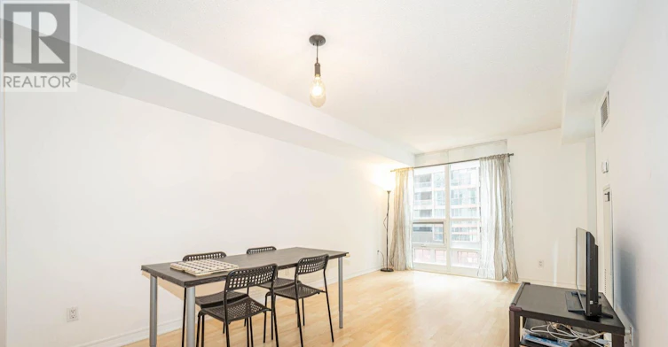 411-761 Bay Street, Toronto, ON, M5G 2R2 - 11