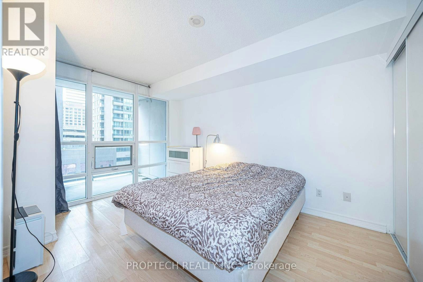 411-761 Bay Street, Toronto, ON, M5G 2R2 - 14