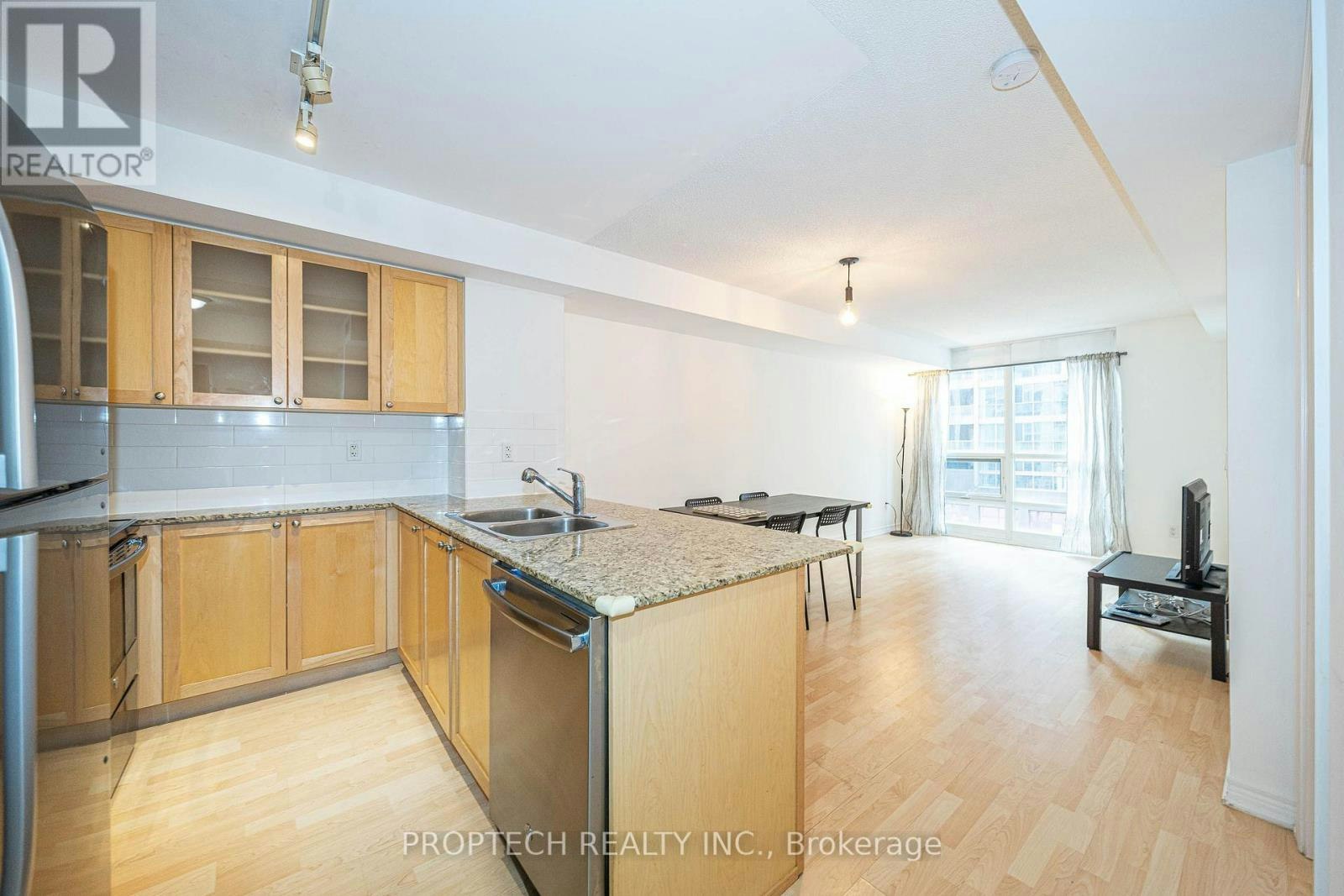 411-761 Bay Street, Toronto, ON, M5G 2R2 - 7