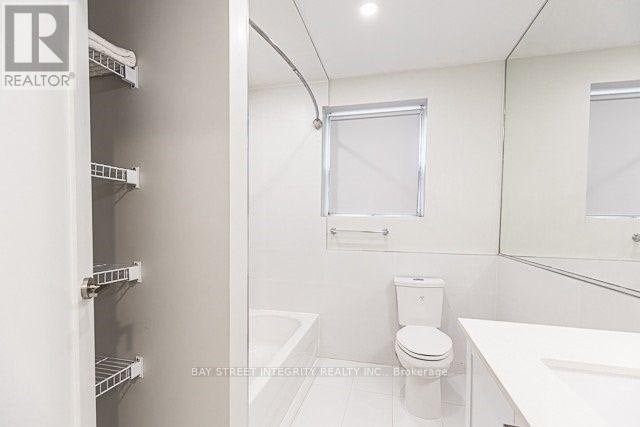 1-82 Maitland Street, Toronto, ON, M4Y 1E4 - 12