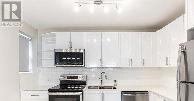 1-82 Maitland Street, Toronto, ON, M4Y 1E4