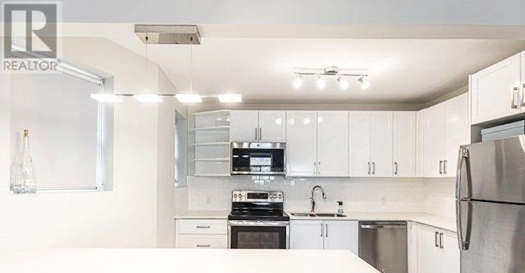1-82 Maitland Street, Toronto, ON, M4Y 1E4 - 5