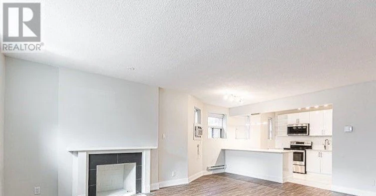 1-82 Maitland Street, Toronto, ON, M4Y 1E4 - 6