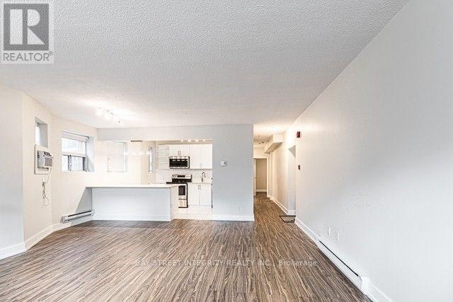 1-82 Maitland Street, Toronto, ON, M4Y 1E4 - 9