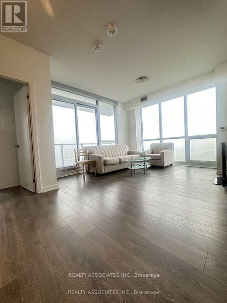 1710-32 Forest Manor Road, Toronto, ON, M2J 1M1 - 4