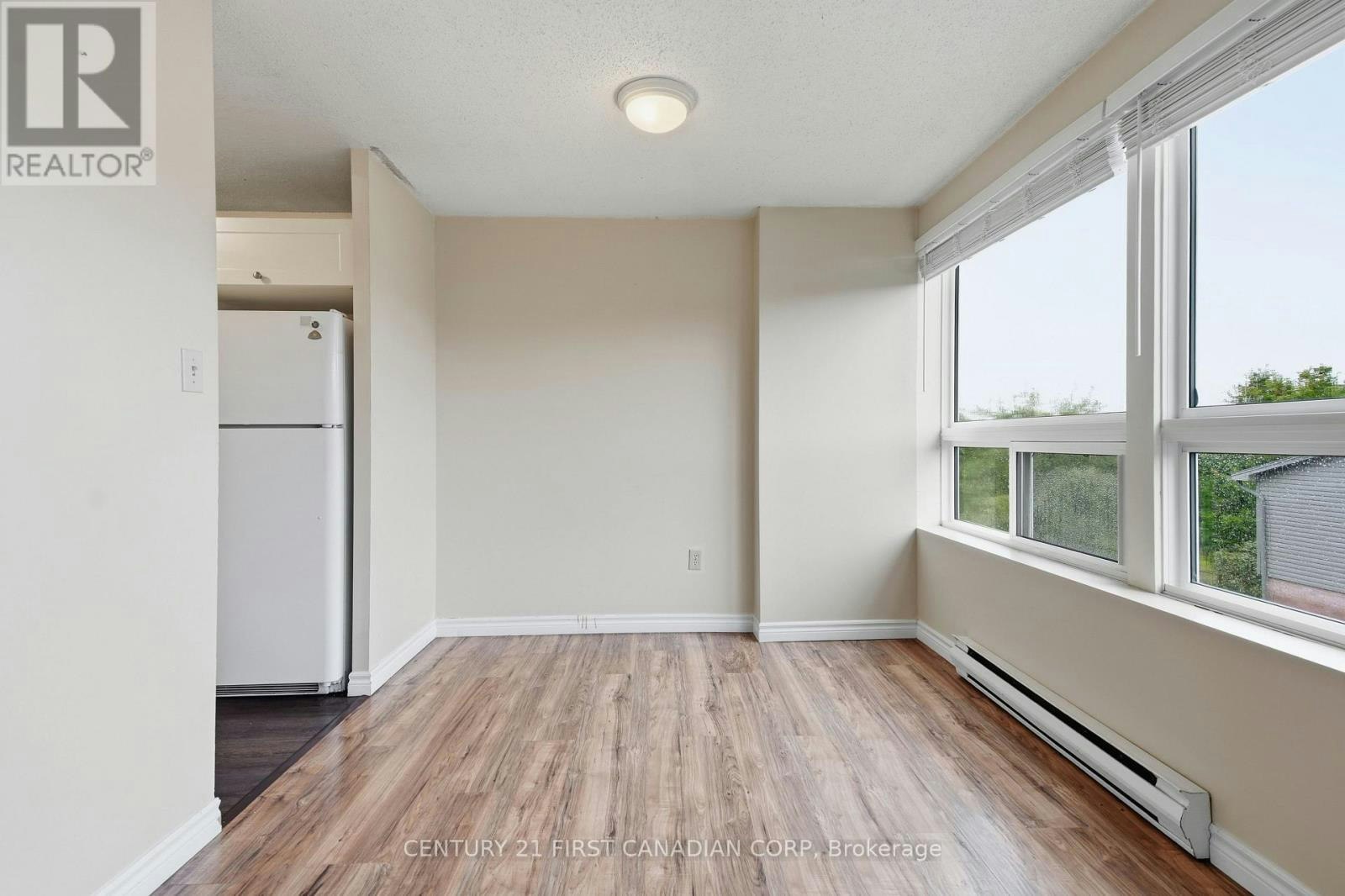 306-1445 Huron Street, London, ON, N5V 2E6 - 7