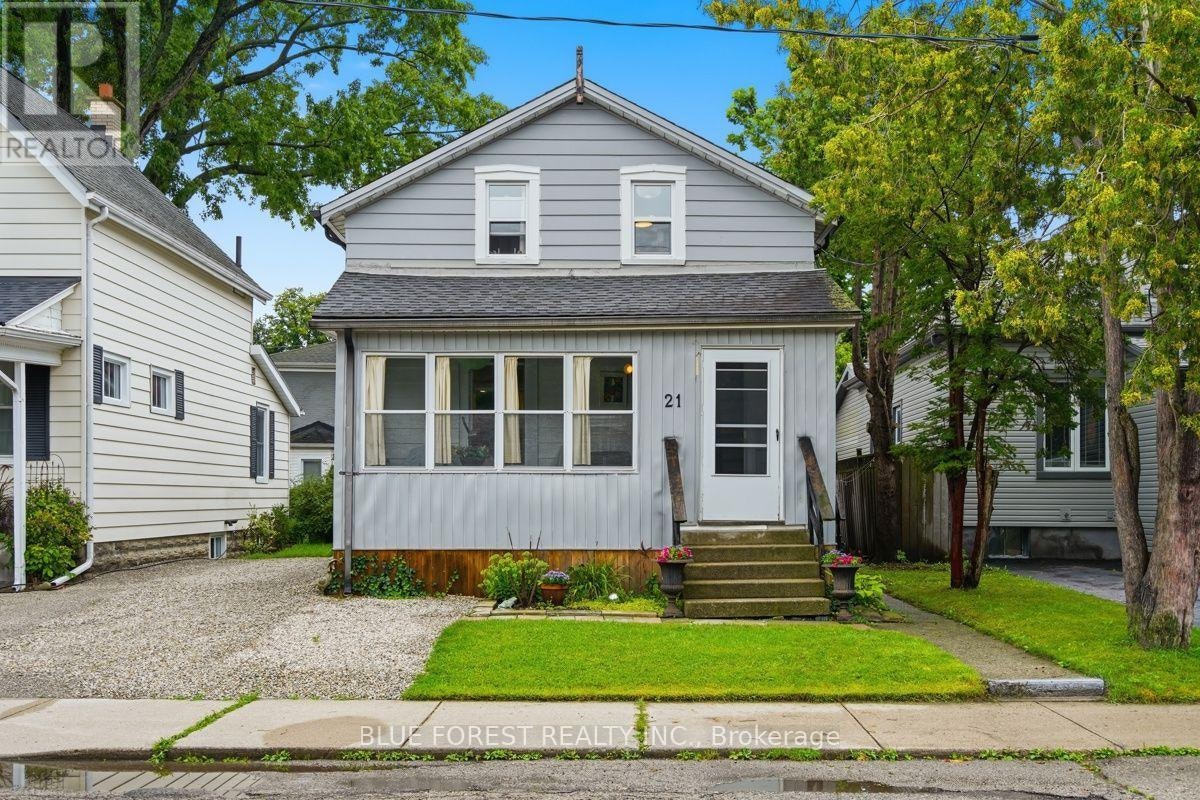 21 Isabel Street, St. Thomas, ON, N5R 3J7