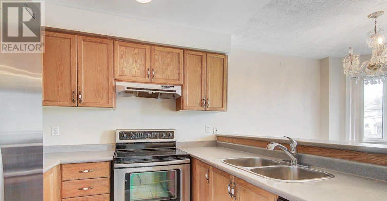 97 Piperbrook Crescent, Toronto, ON, M1E 5H1 - 4